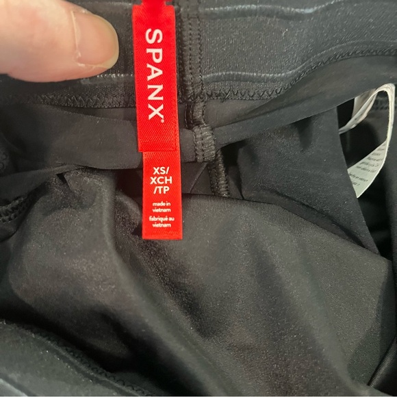 SPANX x REVOLVE Suit Your Fancy High-Waisted Thong 10196R - Picture 8 of 9